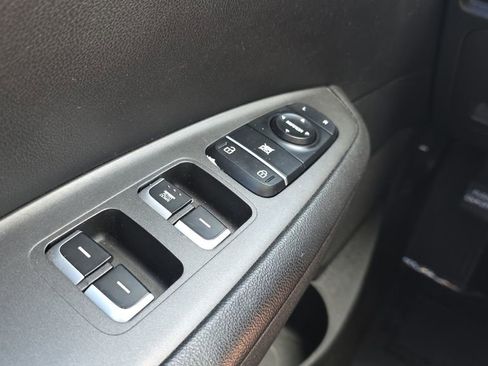 Used 2017 Kia Optima LX FWD image 18