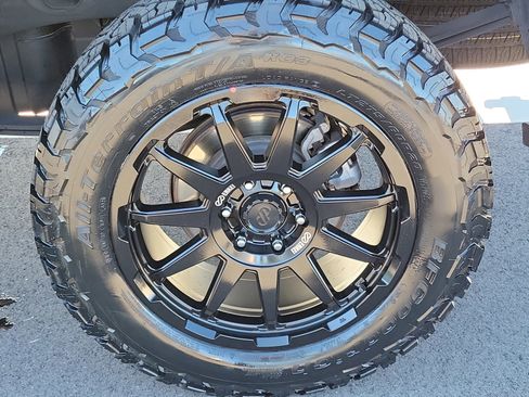 Used 2022 Chevrolet Silverado 1500 Custom image 12