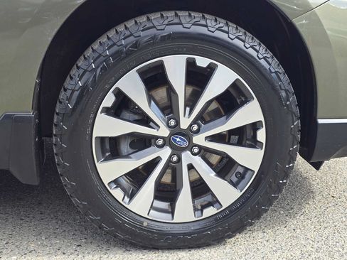 Used 2017 Subaru Outback 3.6R Limited AWD/4WD image 9