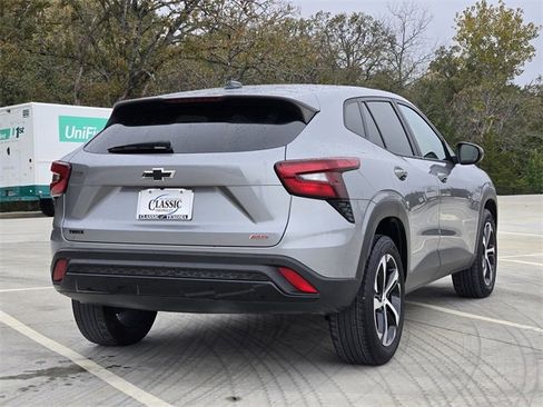 Certified 2024 Chevrolet Trax RS w/ Sunroof Package image 8