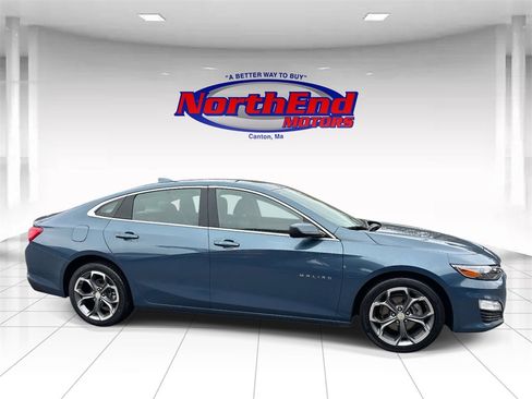 Used 2024 Chevrolet Malibu LT image 2