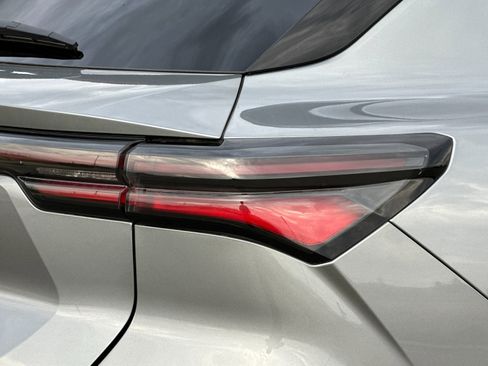 New 2026 Chevrolet Equinox EV LT image 31