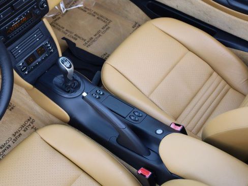 Used 2001 Porsche Boxster RWD image 39