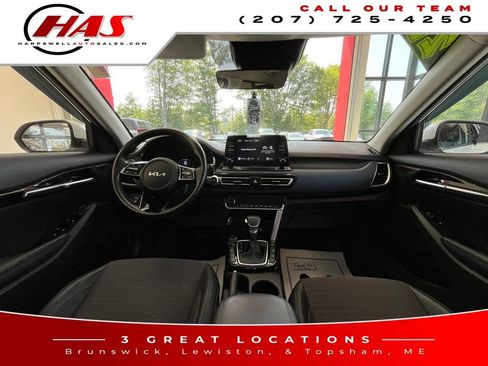Used 2023 Kia Seltos S AWD/4WD image 14