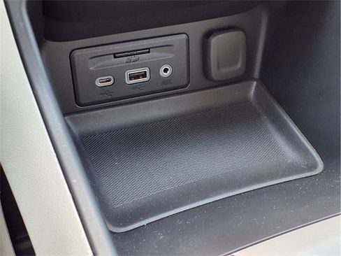 Used 2023 GMC Terrain Denali w/ Denali Premium Package image 15