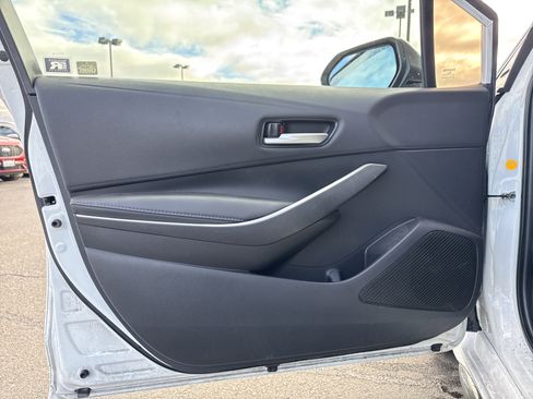 Used 2020 Toyota Corolla SE w/ Carpet Mat Package (TMS) image 8