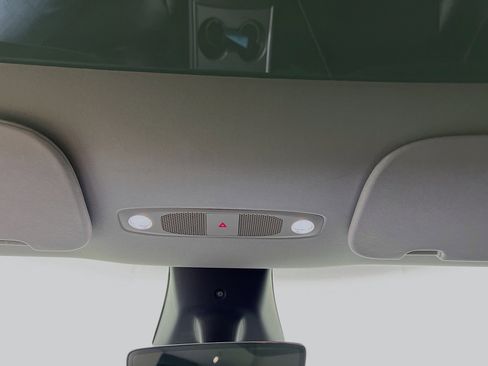 Used 2023 Tesla Model Y Long Range image 21