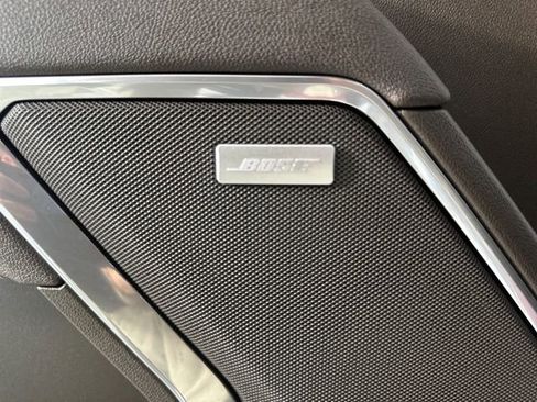 Used 2025 GMC Sierra 2500 SLT w/ SLT Premium Package image 18