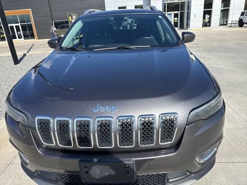 Used 2019 Jeep Cherokee Limited image 15