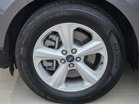 Used 2021 Ford Edge SE w/ Cargo Accessory Package image 8
