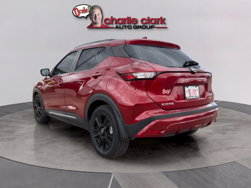 Certified 2024 Nissan Kicks SR w/ SR Premium Package FWD image 3
