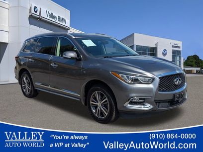 Used 2020 INFINITI QX60 Luxe w/ Essential Package