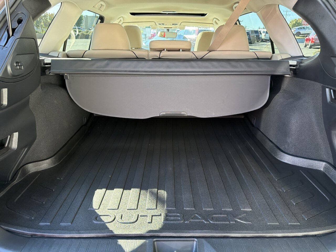 Used 2018 Subaru Outback 2.5i Limited AWD/4WD image 7