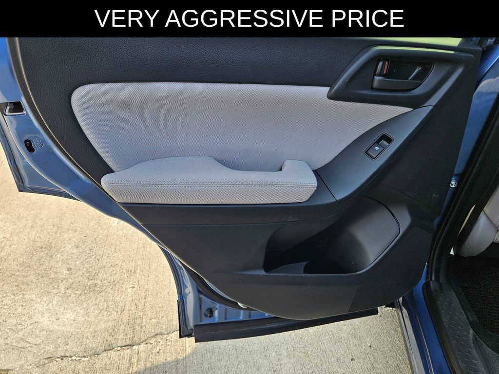 Used 2015 Subaru Forester 2.5i w/ Alloy Wheel Package AWD/4WD image 12