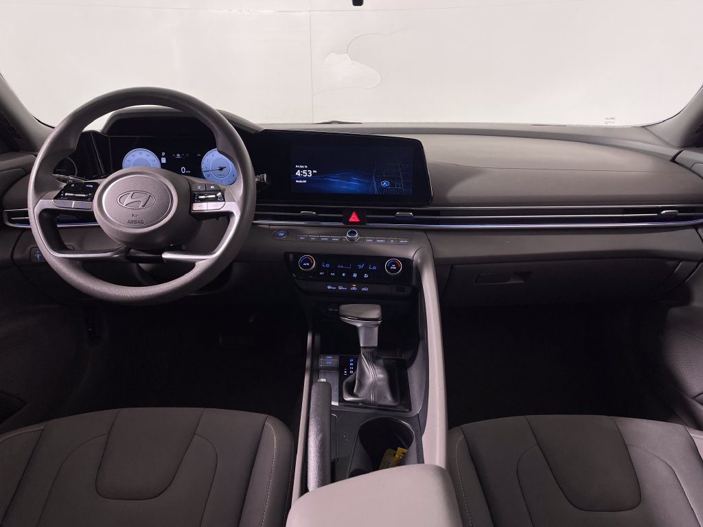 Certified 2024 Hyundai Elantra SEL FWD image 15