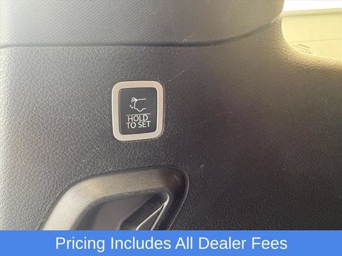 Used 2022 Jeep Grand Wagoneer Series III w/ Flexible Seating Group AWD/4WD image 24