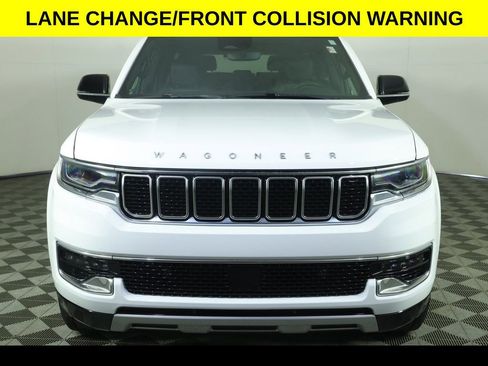 Used 2024 Jeep Wagoneer Series II w/ Flexible Seating Group AWD/4WD image 10