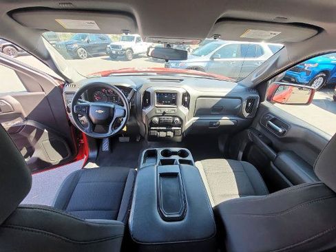 Used 2022 Chevrolet Silverado 1500 Custom RWD image 18