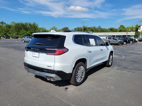 Used 2026 GMC Acadia Denali w/ Super Cruise Package FWD image 5