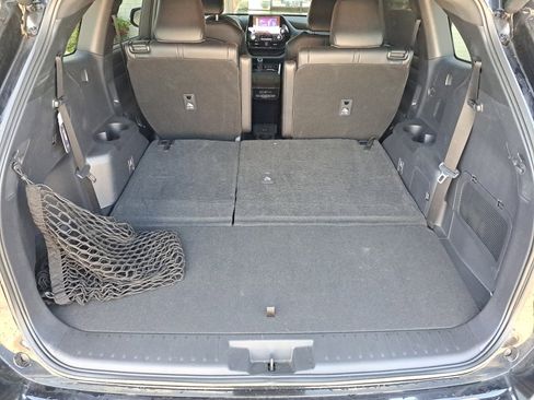 Used 2024 Toyota Highlander XSE FWD image 26