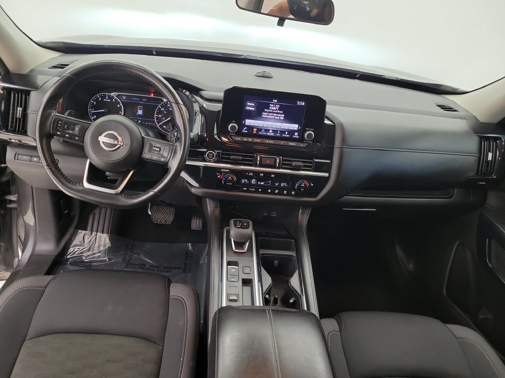 Used 2024 Nissan Pathfinder SV FWD image 17