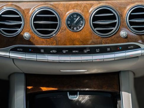 Used 2015 Mercedes-Benz S 550 4MATIC Sedan image 24