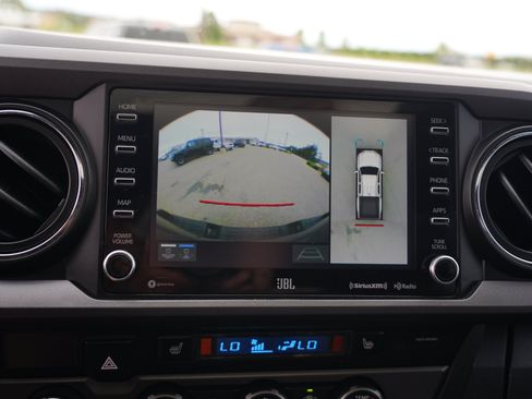 Used 2021 Toyota Tacoma TRD Pro AWD/4WD image 29