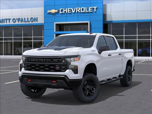 New 2026 Chevrolet Silverado 1500 Custom Trail Boss AWD/4WD image 6
