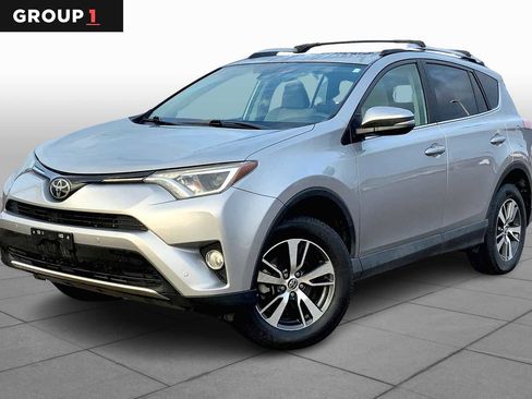 Used 2016 Toyota RAV4 XLE w/ Convenience Package image 1