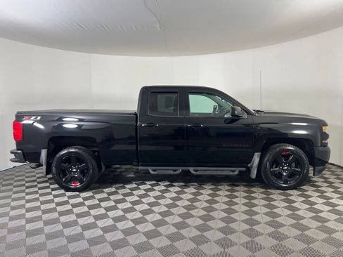 Used 2018 Chevrolet Silverado 1500 LT w/ Redline Edition image 23