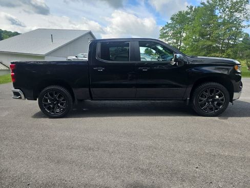 Used 2024 Chevrolet Silverado 1500 LT w/ Z71 Off-Road Package AWD/4WD image 6