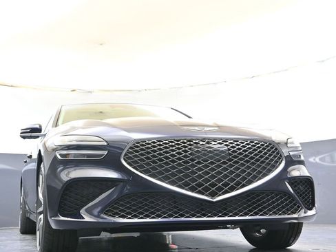 New 2026 Genesis G70 2.5T Prestige image 42