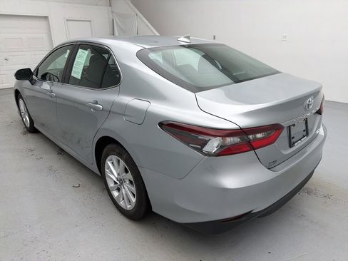 Used 2023 Toyota Camry LE image 9