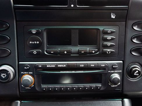 Used 2003 Porsche 911 Carrera 4S image 10