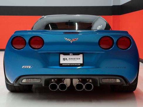 Used 2010 Chevrolet Corvette ZR1 w/ Preferred Equipment Group RWD image 18