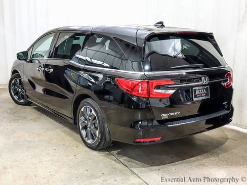 Used 2023 Honda Odyssey Elite image 8