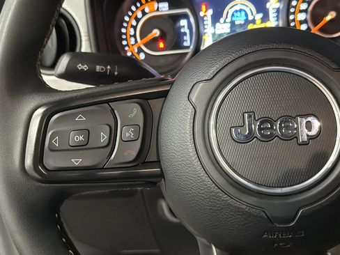 Used 2024 Jeep Wrangler Unlimited Sport AWD/4WD image 12