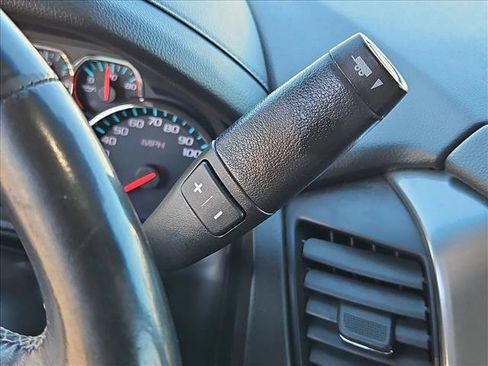 Used 2018 Chevrolet Suburban LT w/ LT Signature Package image 12