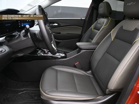 Used 2024 Chevrolet Trax ACTIV w/ Sunroof Package FWD image 10