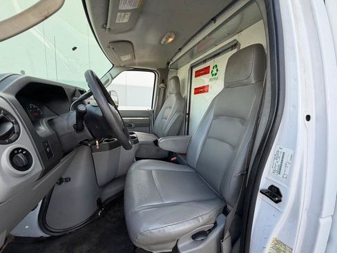 Used 2019 Ford E-350 and Econoline 350 Super Duty w/ Power Windows & Locks Group RWD image 32