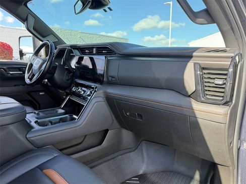 Used 2024 GMC Sierra 2500 AT4 w/ AT4 Preferred Package image 40