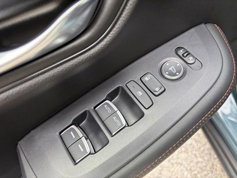 Used 2025 Honda HR-V Sport image 23