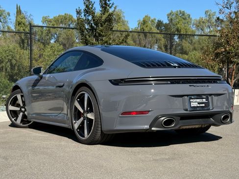 Used 2025 Porsche 911 Carrera S image 3