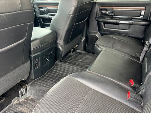 Used 2017 RAM 2500 Laramie w/ Convenience Group image 12