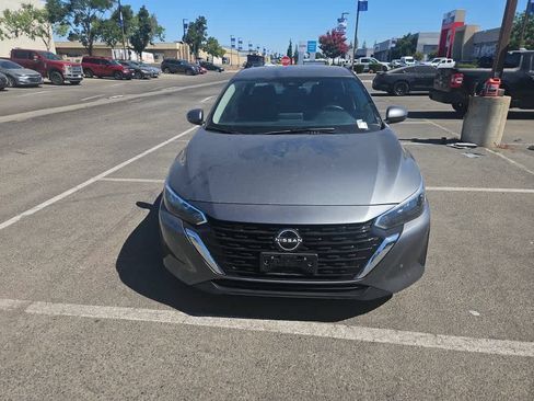 Used 2024 Nissan Sentra SV FWD image 2