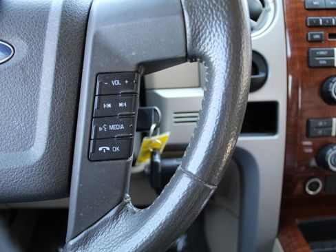 Used 2010 Ford F150 2WD SuperCrew image 29