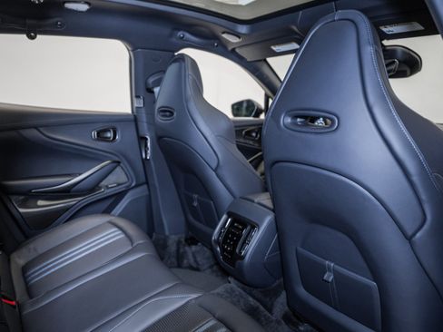 Used 2025 Aston Martin DBX 707 image 18