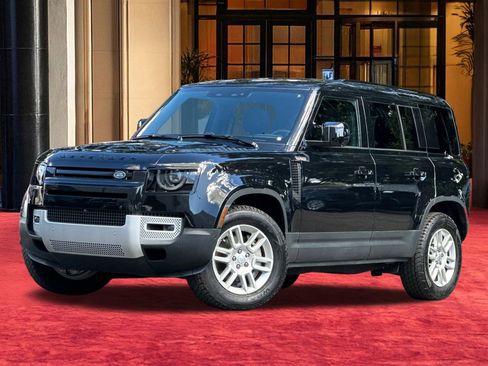 Used 2025 Land Rover Defender 110 S image 1