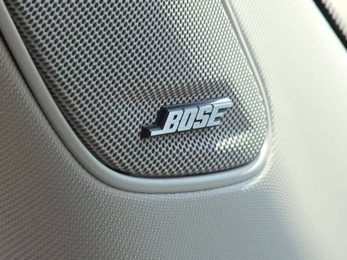 Used 2025 Honda Pilot Elite image 12