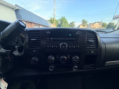 Used 2007 Chevrolet Silverado 3500 LT AWD/4WD image 4